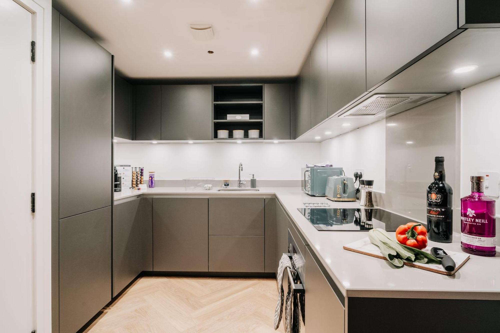 Apartment Splendid Industrial Style Pad, Centre, Fast Wifi, Family, Contractors
